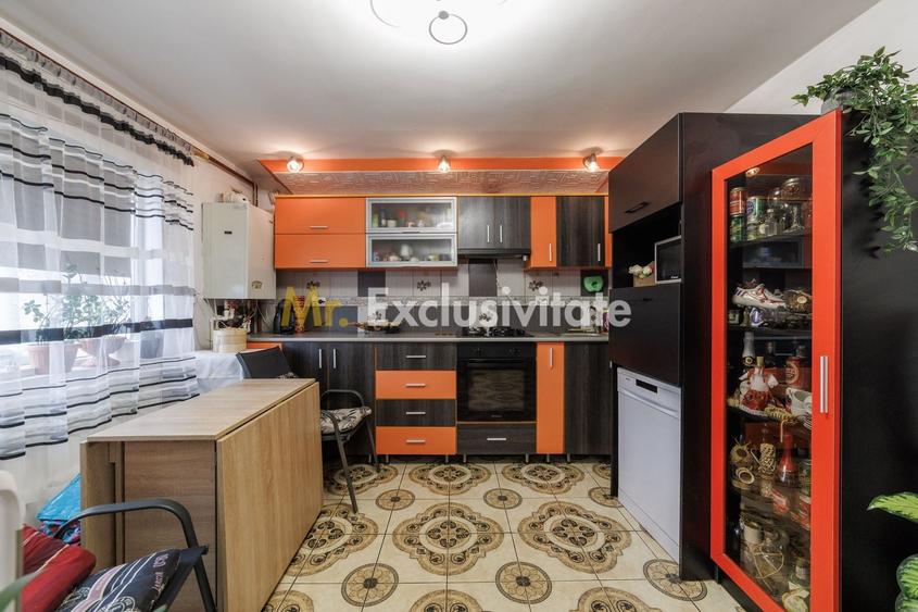 Apartament cu 4 camere decomandat, mobilat în Trivale