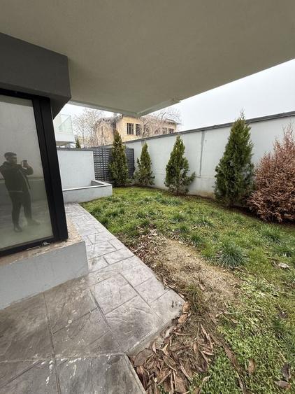 Apartament cu 4 camere semidecomandat în Unirii