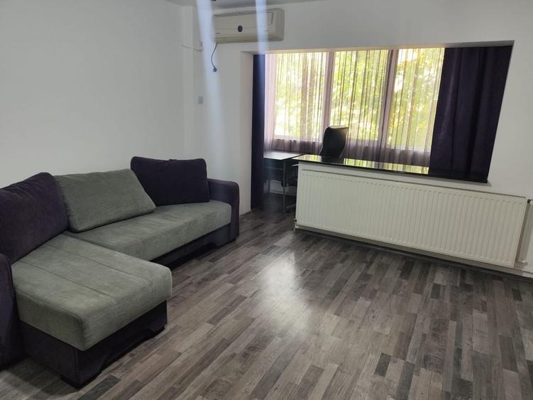 Apartament cu 2 camere decomandat, mobilat în Vitan
