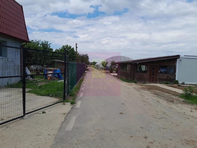 Casă cu 4 camere cu Teren 474 Mp în Vărăști