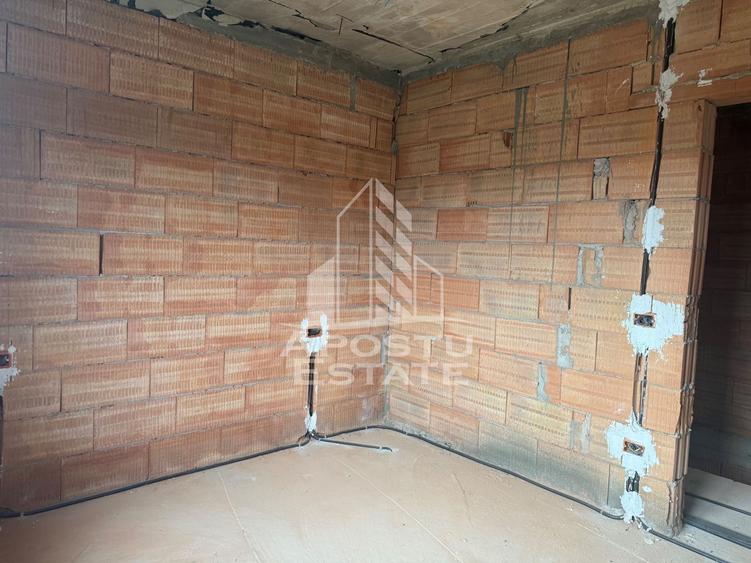 Duplex cu 4 camere cu Canalizare în Bazoșu Nou
