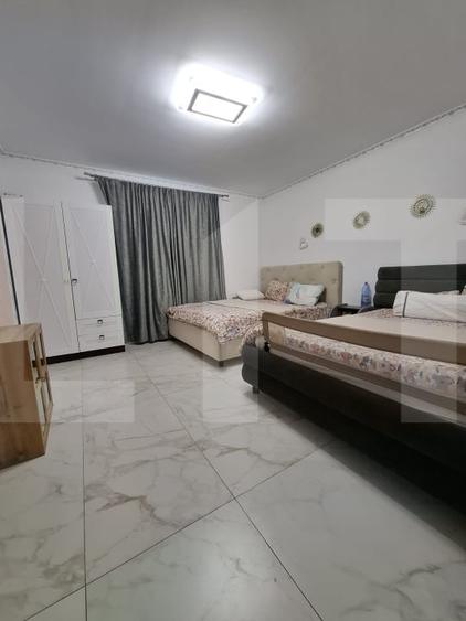 Casă individuală cu 6 camere cu Canalizare în Central