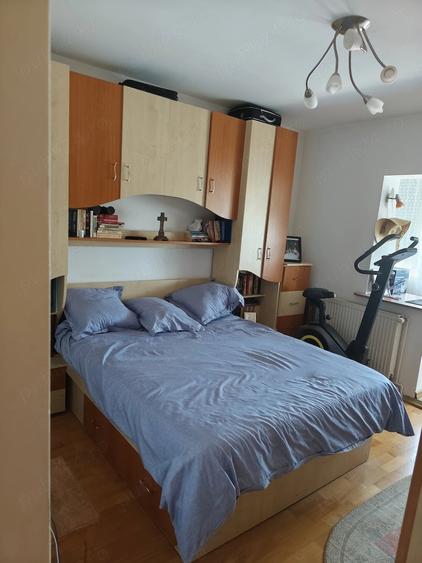 Apartament cu 3 camere decomandat în Alfa