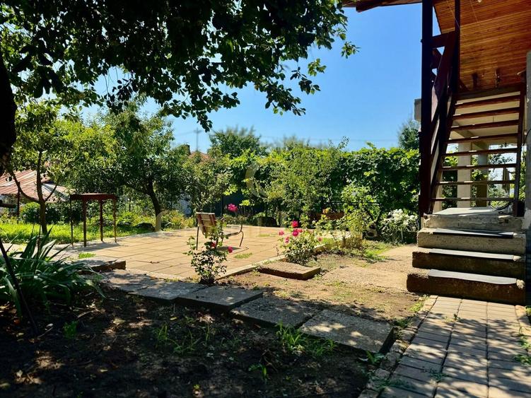 Casă individuală cu 4 camere cu Teren 1062 Mp în Copou