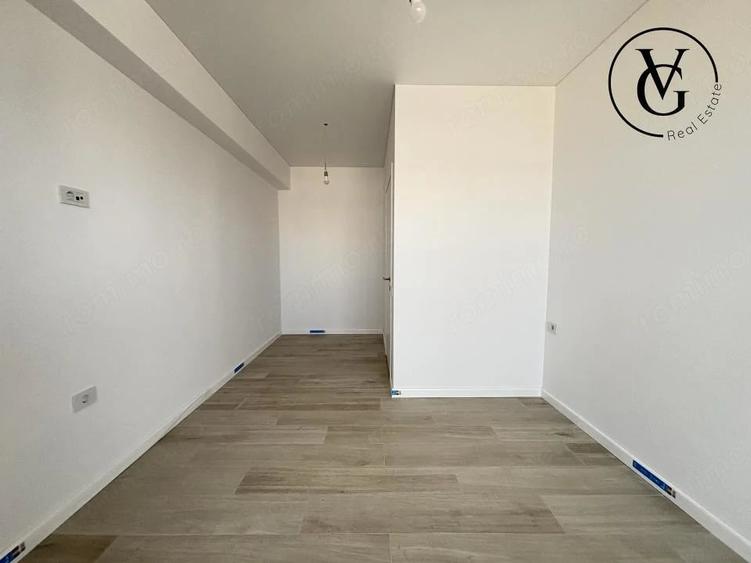 Apartament cu 3 camere semidecomandat în Nord