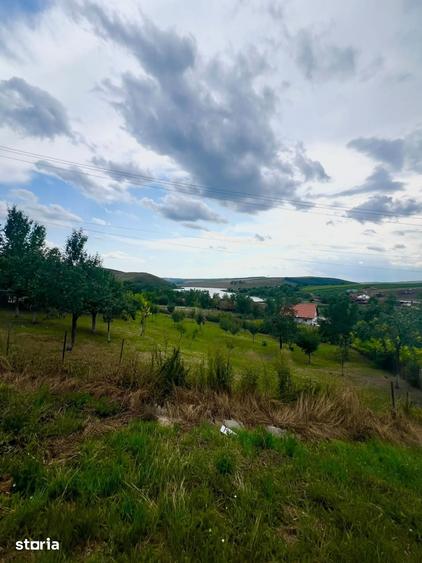 Casă cu 3 camere cu Teren 2200 Mp în Geaca