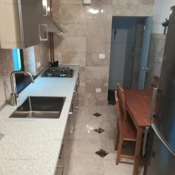 Casă individuală cu 7 camere semidecomandat cu Teren 150 Mp în 1 Mai