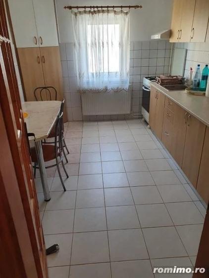 Apartament cu 2 camere decomandat în Titulescu