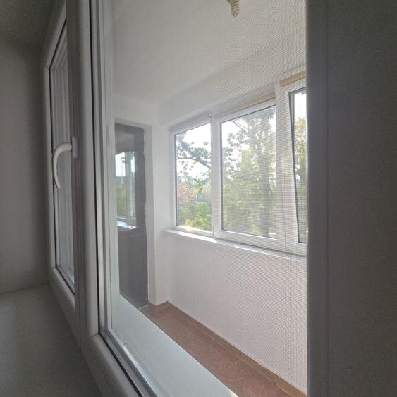 Apartament cu 3 camere semidecomandat în Crângași