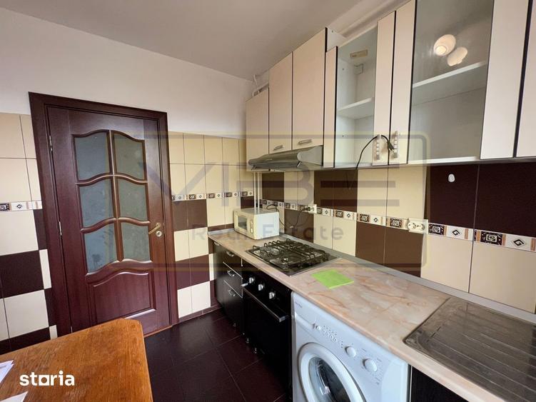 Apartament cu 3 camere decomandat, mobilat în Gară