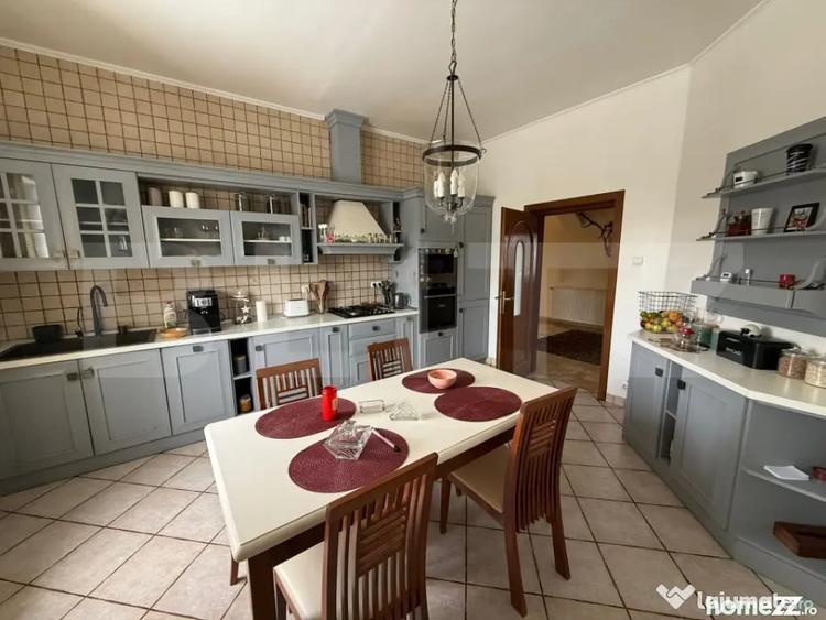 Casa individuala de lux, 410 mp + teren 2760 mp - Campina Mu - 2