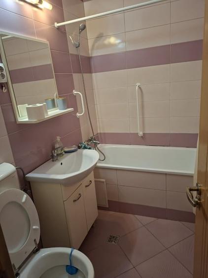 Apartament cu 2 camere decomandat, mobilat în Ultracentral