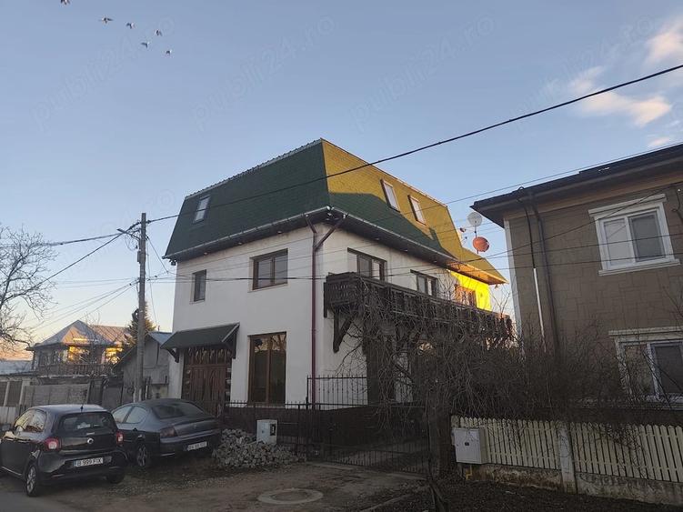 Casă cu 5 camere cu Teren 875 Mp în Ciolpani