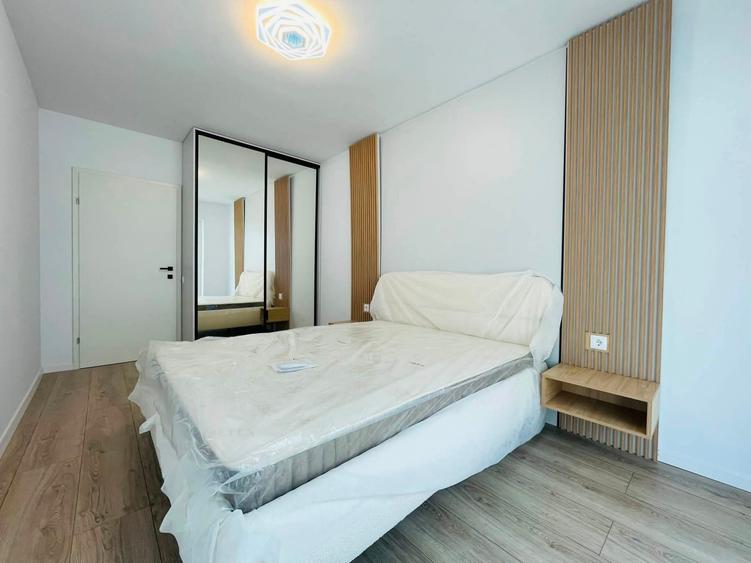 Apartament cu 2 camere semidecomandat, mobilat în Florești