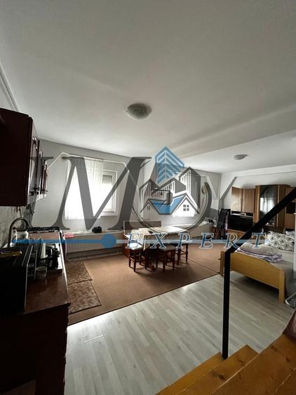 Apartament cu 2 camere decomandat, mobilat în Central