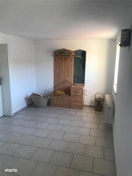 EXCLUSIVITATE ! Casa pe 3 etaje de vanzare in Cenad la pret de apartam - 17