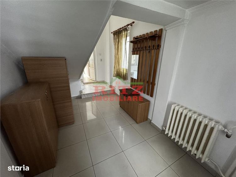 Casă cu 3 camere în Orașul de Jos