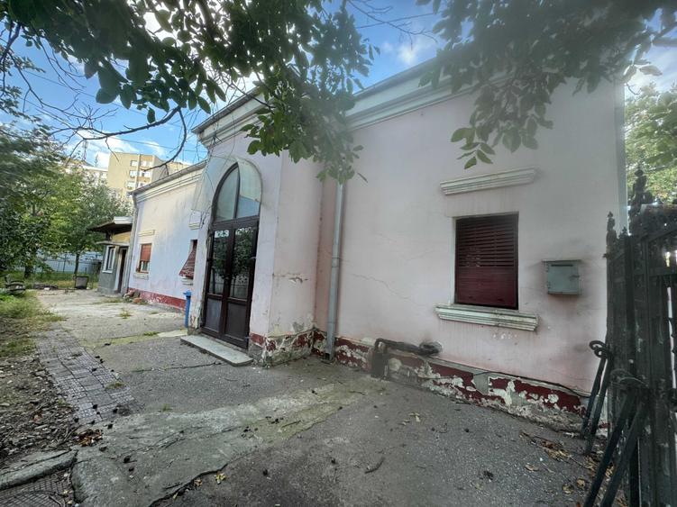 Casă cu 4 camere în Ultracentral