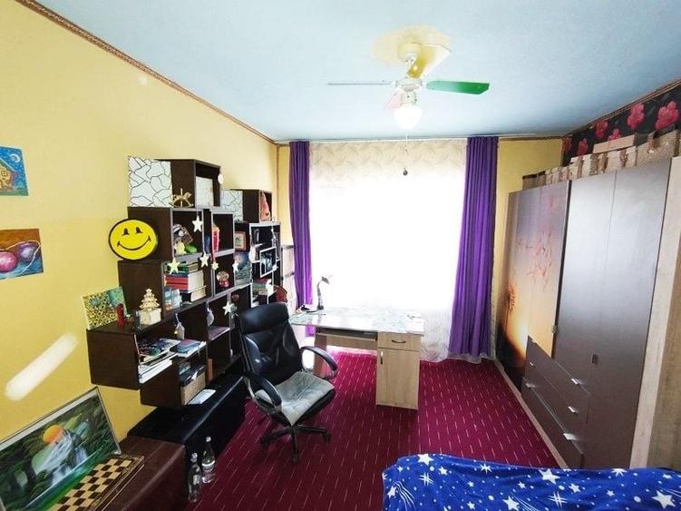 Apartament cu 3 camere semidecomandat, mobilat în Zorilor