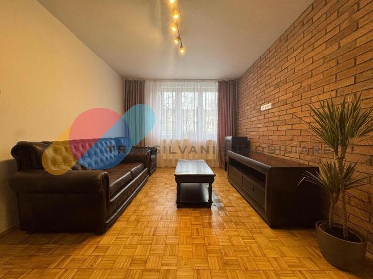 Apartament cu 2 camere semidecomandat, mobilat în Horea