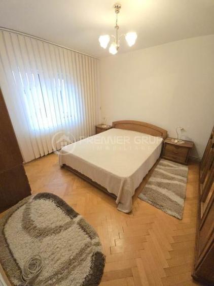 Apartament cu 3 camere decomandat, mobilat în Central