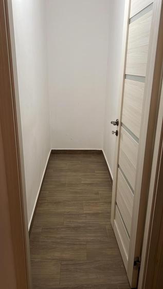 Apartament cu 3 camere decomandat în Exterior Vest