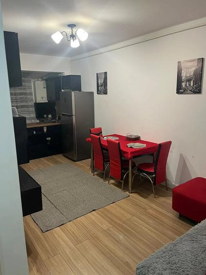 Apartament cu 2 camere semidecomandat în Prelungirea Ghencea