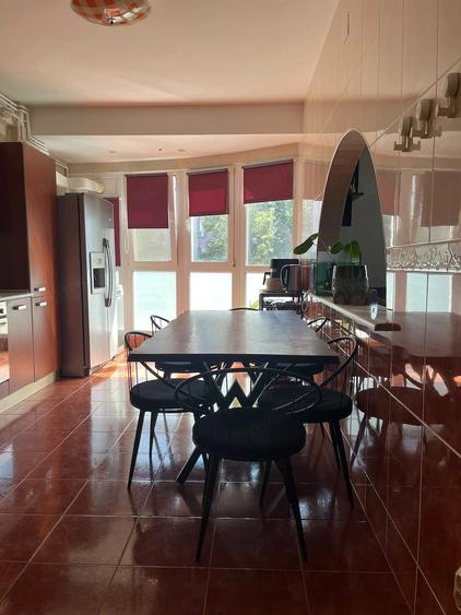 Apartament cu 4 camere decomandat în Dristor