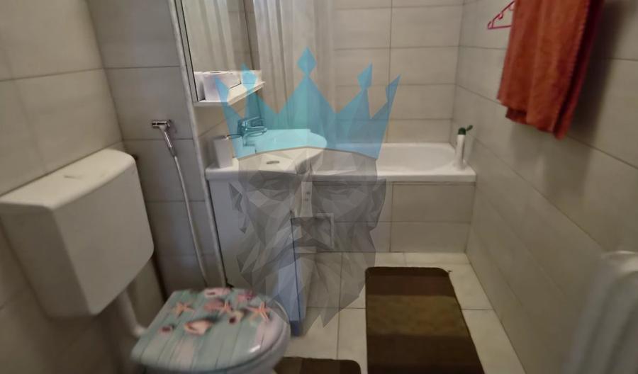 Apartament cu 3 camere semidecomandat, mobilat în Colentina