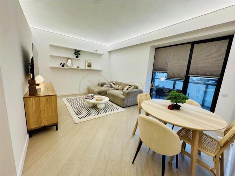 Apartament cu 3 camere decomandat, mobilat în Pipera