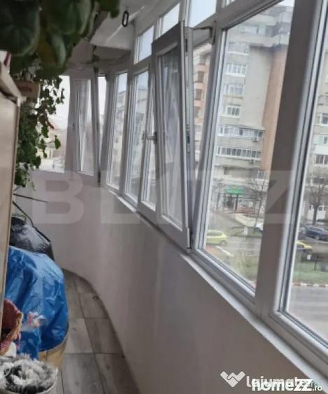 Apartament cu 3 camere decomandat în Ultracentral