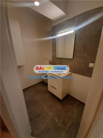 Apartament cu 3 camere semidecomandat, mobilat în 9 Mai