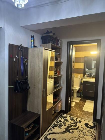 Apartament cu 2 camere în Apărătorii Patriei