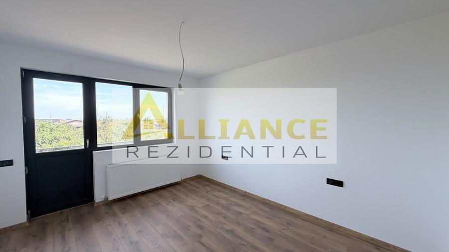 Casă individuală cu 4 camere cu Canalizare în Berceni