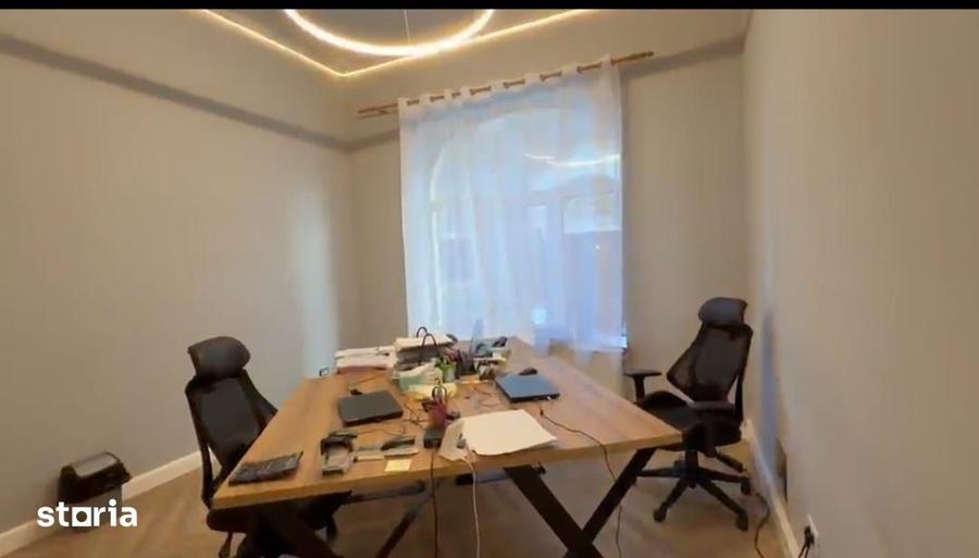 Apartament cu 5 camere în Peninsula