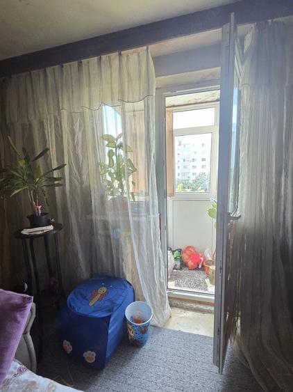 Apartament cu 2 camere decomandat în Militari