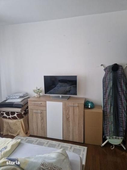 Apartament cu 2 camere semidecomandat în Aleea Trandafirilor