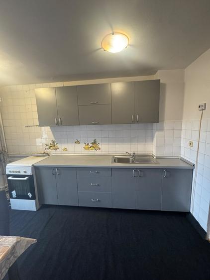 Apartament cu 4 camere decomandat în Zorilor