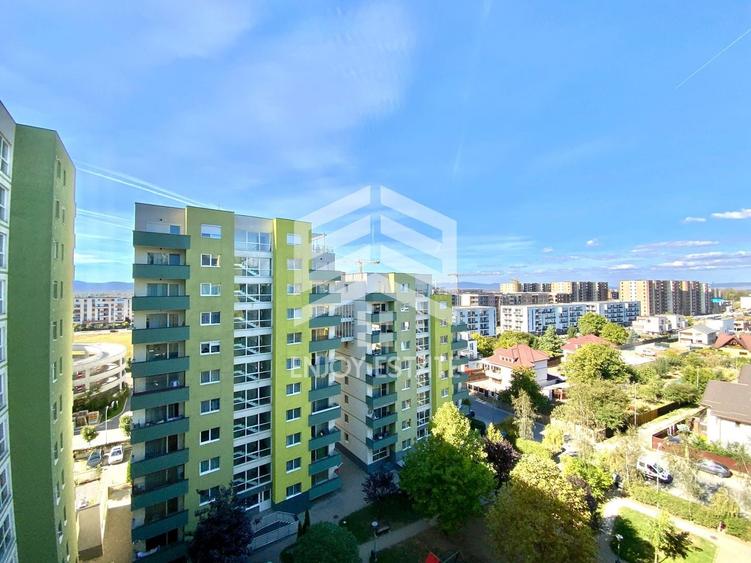 Apartament cu 2 camere decomandat, mobilat în Tractorul