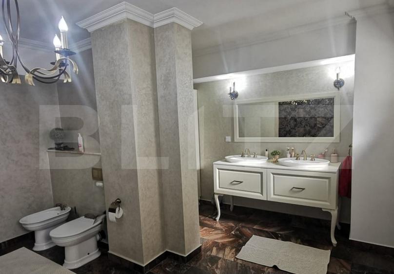 Apartament cu 4 camere semidecomandat, mobilat în George Enescu
