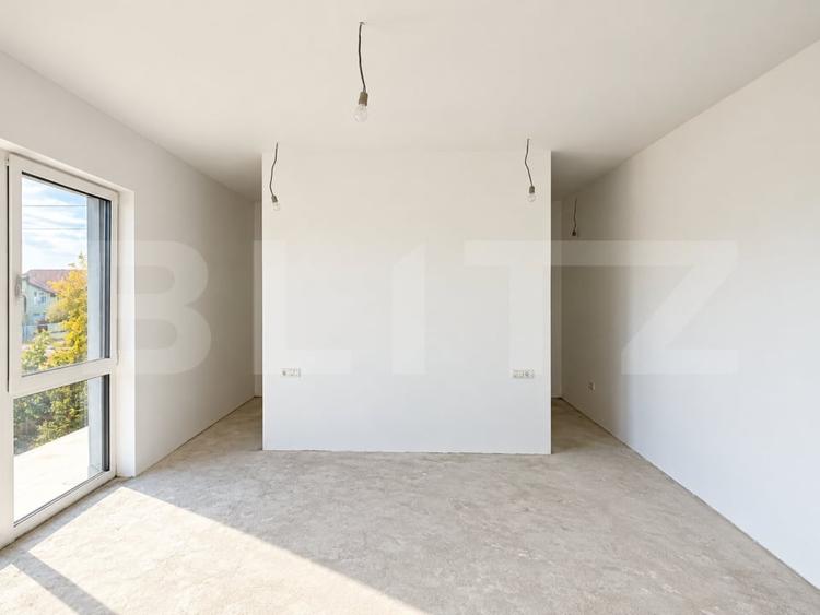 Duplex cu 5 camere cu Canalizare în Dumbrăvița