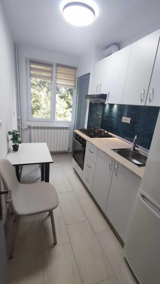 Apartament cu 2 camere decomandat în Gara