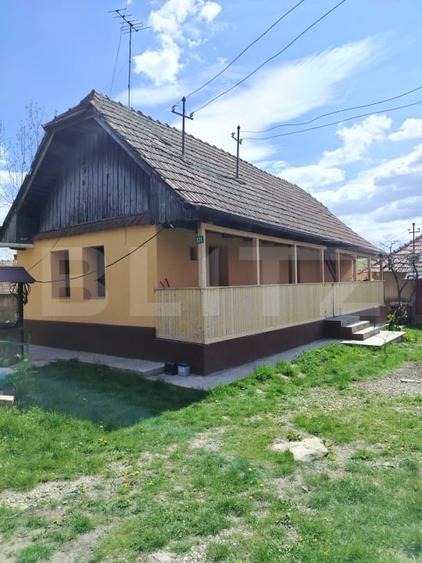 Casă individuală cu 2 camere cu Canalizare în Rediu