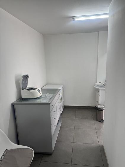 Spațiu comercial, de 70 mp, în Central