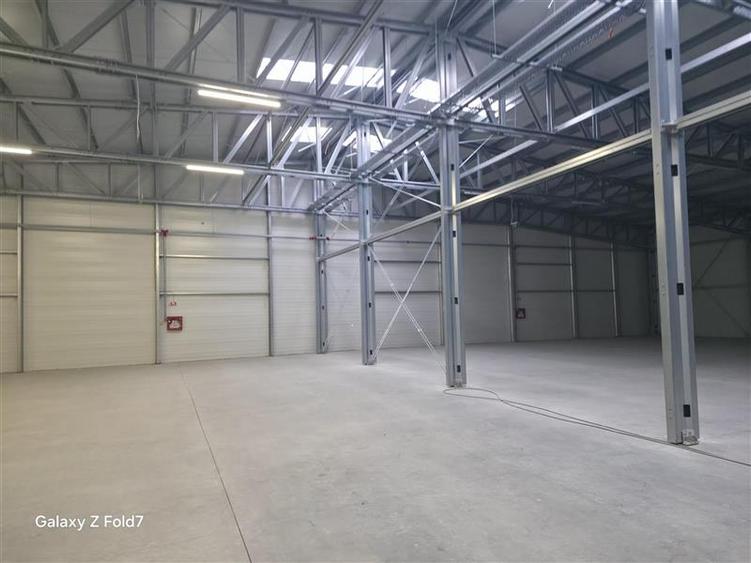 Spațiu industrial, de 3,000 mp, în Mogoșoaia