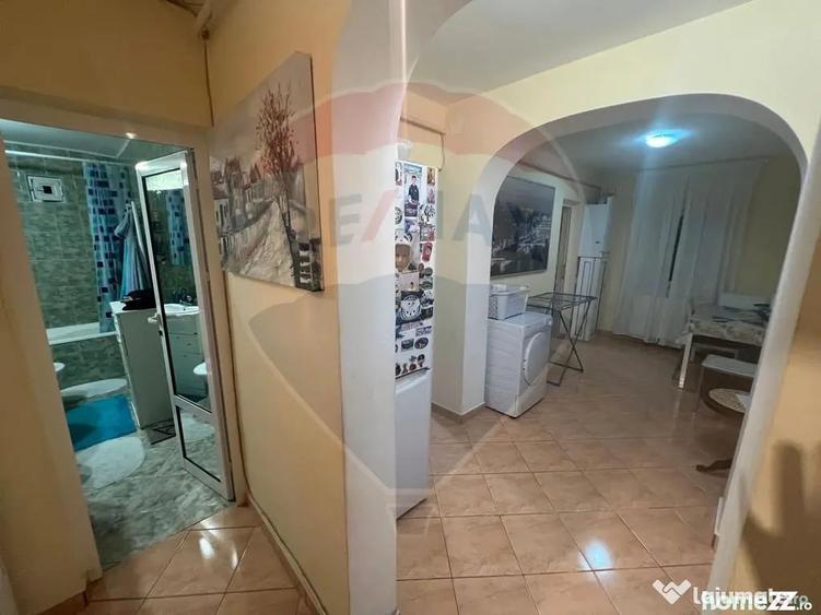 Apartament cu 2 camere decomandat în Sud