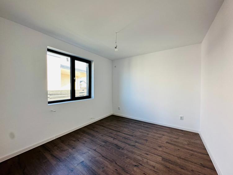 Casă individuală cu 4 camere cu Teren 375 Mp în Berceni