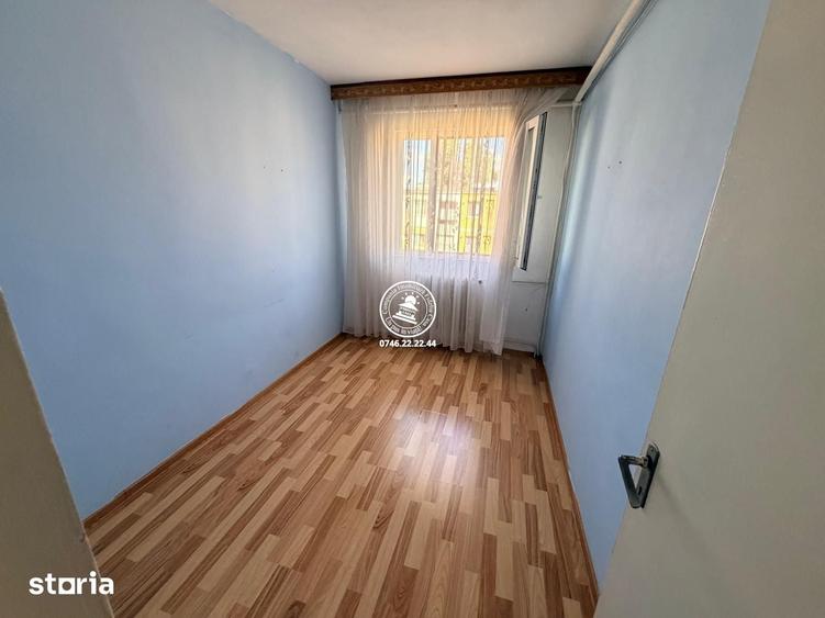 Apartament cu 3 camere în Alexandru cel Bun