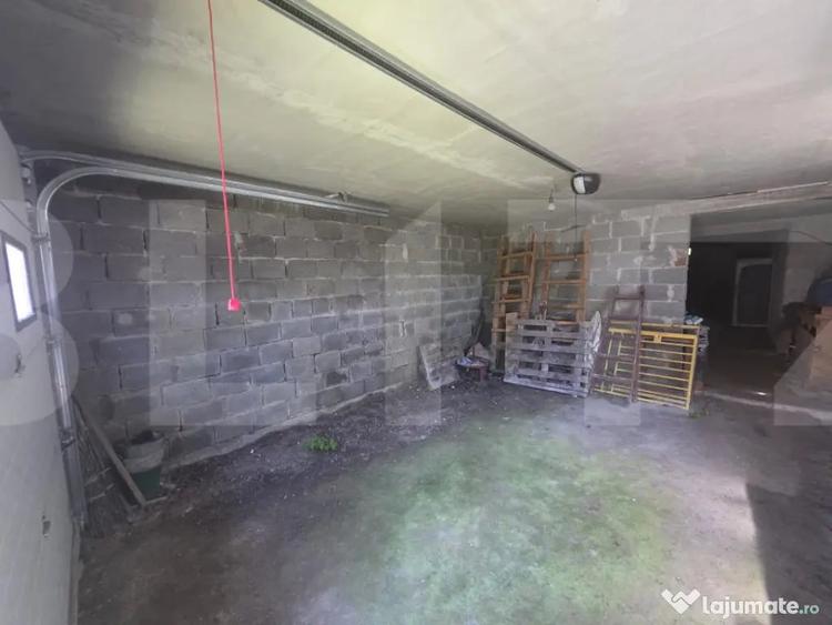 Casă cu 5 camere cu Teren 486 Mp în Petriceni