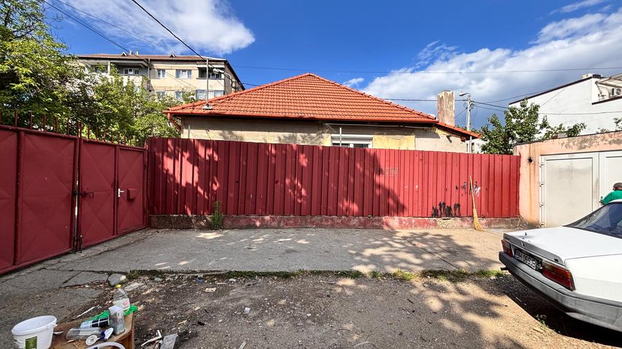 Teren Construcții intravilan de 216 mp, în Rogerius